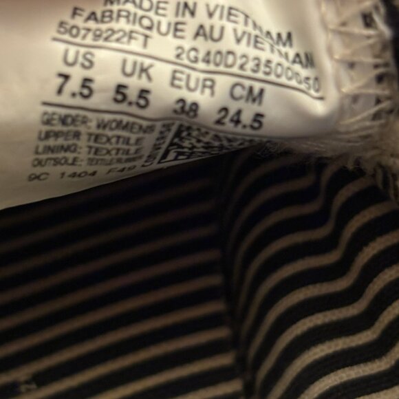 Converse One Star Low-Top Sneakers (Women's 7.5) - Picture 5 of 5